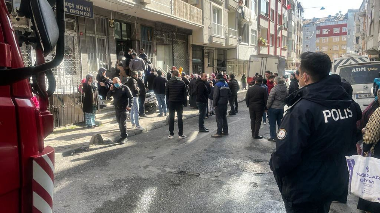 Esenler'de 5 katlı apartmanda yangın: 1 ölü